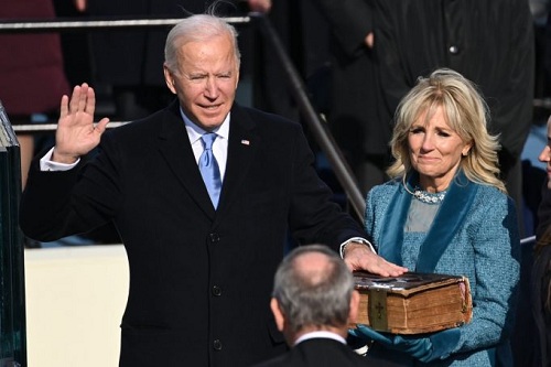 Foto Biden y esposa