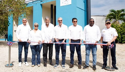 Foto Abinader inaugura planta en Juan Dolio