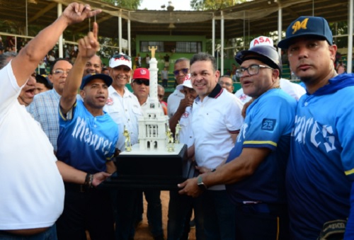 Foto Copa empresarial Sofbol