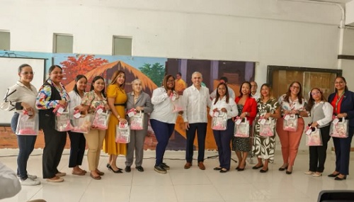 Foto INATABACo y laas madres