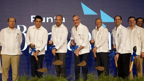 Foto Presidente y Aguilera en PP