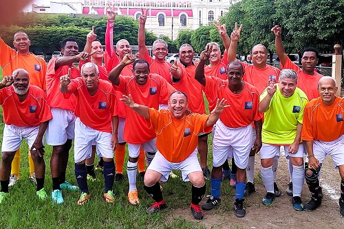 Foto Veteranos de Santiago campeón 2024