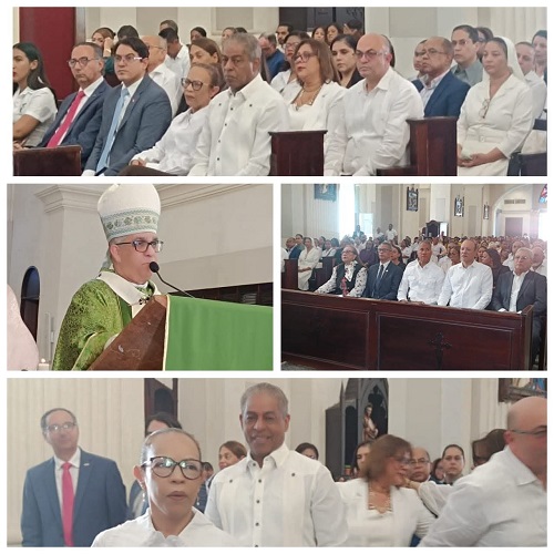 Foto arzobispo habla Día del INFOTEP