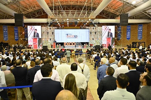 Foto asistentes a Expo Construcción