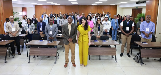 Foto curso para  comunicadores en el MAP