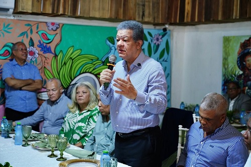 Foto leonel Fernández en Barahona