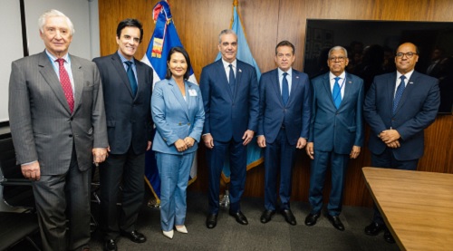 Foto presidentes de Peú y RD así como otros presentes 2026