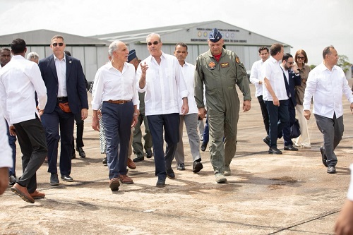 Foto presidentes de RD y Honduras