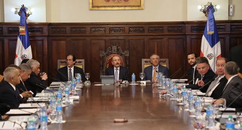Foto Danilo ministros y otros funcionarios