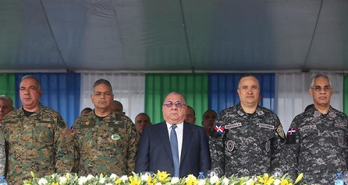 Foto Fadul y oficiales en Navidasd Segura 2019