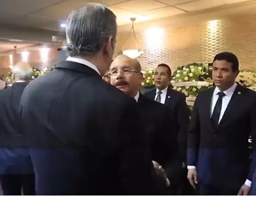 Foto Luis y Danilo en funeral padre
