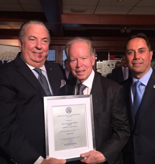 Foto Selman reconoce a Pepín Corrripio 8