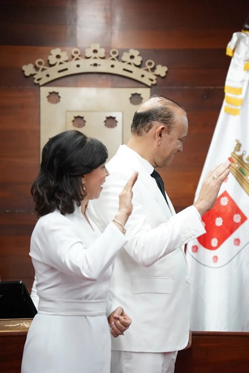 Foto Ulises se juramenta como alcalde de  Santiago 2024