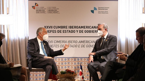 Foto Abinader y Presidente Guatemala