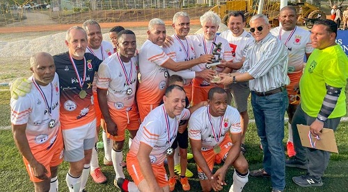 Foto Fútbol Veteranos de Santiago Cibao FC campeón