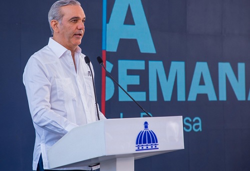 Foto Abinader en la Semanal