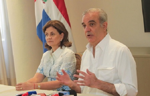 Foto Abinader y Raquel Peña