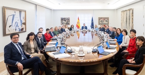 Foto Pedro Sánchez y parte gobierno