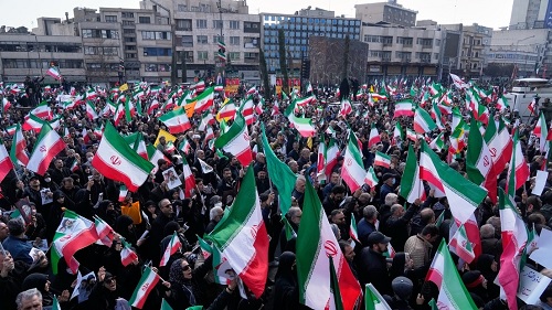 Foto  millares apoyan nuvo lider irán