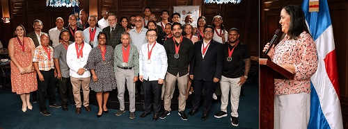 Foto participantes Juegos Centroamericanos y 49 aniversario UDESA
