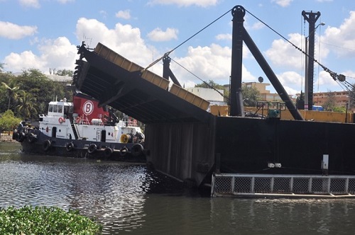 Foto puente-flotante