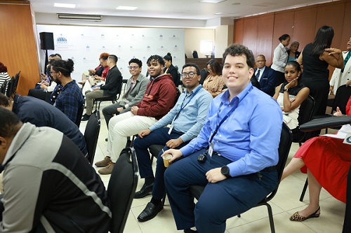 fOTO Jovenes asisten  programa Innovadores Digitales